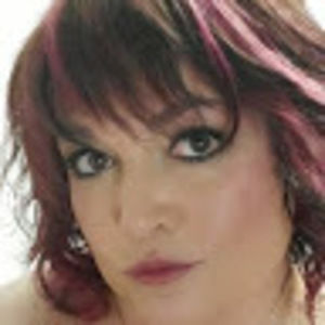 Meet your Posher, Carolyn